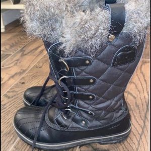 Sorel Tofino boots